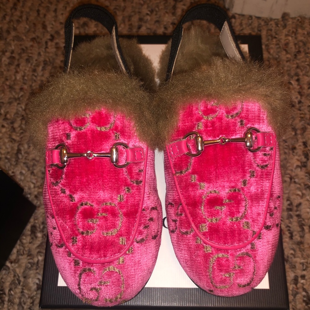 Gucci toddler girl shoes size 26, in new condition